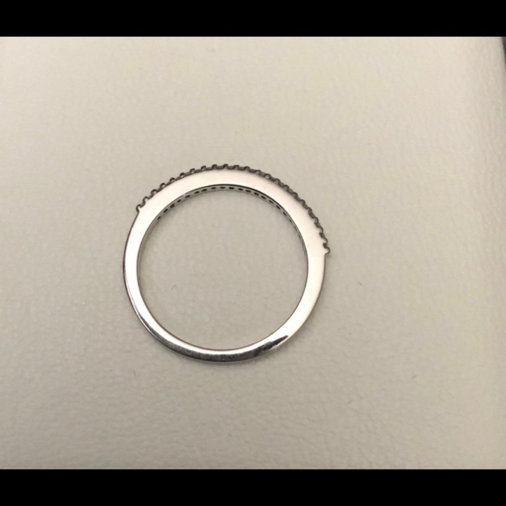 Wedding ring - Picture 3 of 4